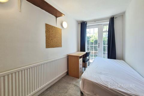 1 bedroom in a house share to rent, Kings Road, Chelmsford, CM1
