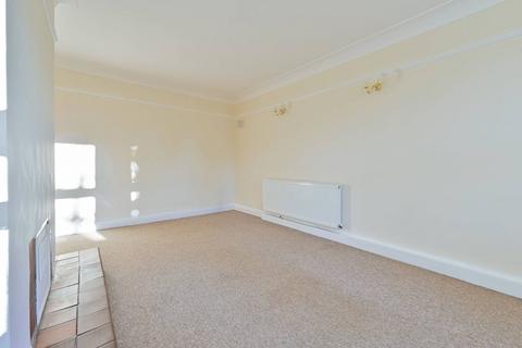 2 bedroom flat to rent, The Rutts, Bushey, Bushey Heath, WD23