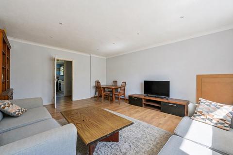 2 bedroom flat for sale, Jordans Close, Boxgrove, Guildford, GU1