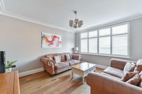 4 bedroom terraced house for sale, Meopham Road, Streatham Vale, Mitcham, CR4