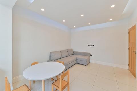 4 bedroom terraced house for sale, Meopham Road, Streatham Vale, Mitcham, CR4