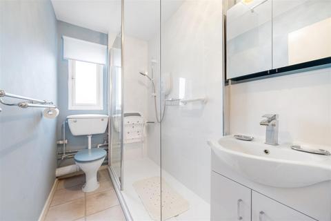 1 bedroom flat for sale, Groombridge House, Croydon Road, Penge, London, SE20