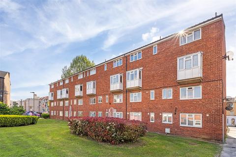 1 bedroom flat for sale, Groombridge House, Croydon Road, Penge, London, SE20