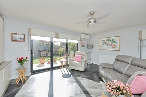 4 bedroom detached house for sale, Fieldfare Way, Swaffham