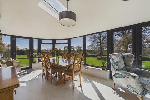 3 bedroom farm house for sale, Hardwick Lane, Aston
