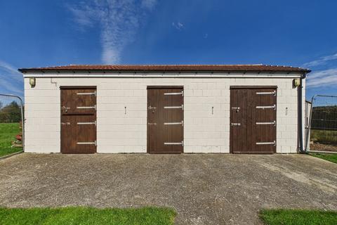 3 bedroom farm house for sale, Hardwick Lane, Aston