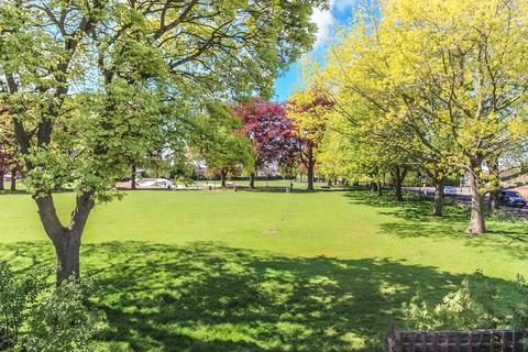 2 bedroom apartment for sale, Westfield Road, Wellingborough NN8