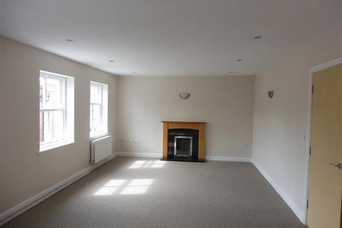 3 bedroom apartment to rent, Lower High Street, STOURBRIDGE, DY8