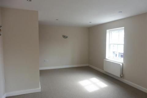 3 bedroom apartment to rent, Lower High Street, STOURBRIDGE, DY8