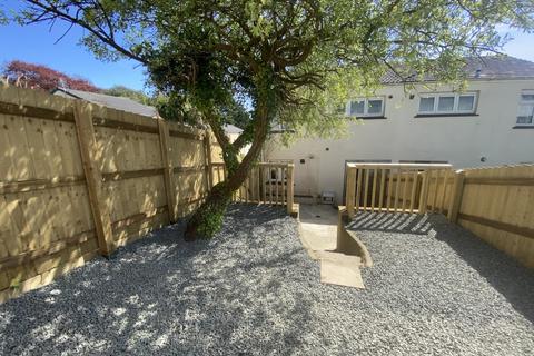 1 bedroom end of terrace house to rent, Bohelland Road, Penryn TR10