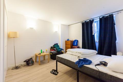 2 bedroom flat to rent, Westminster Bridge Road, Waterloo, London, SE1