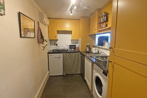 1 bedroom apartment for sale, High Street, Wellington TA21