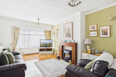 2 bedroom semi-detached bungalow for sale, Jordan Avenue, Oldham OL2