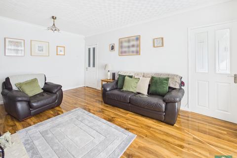 2 bedroom bungalow for sale, Jordan Avenue, Shaw OL2