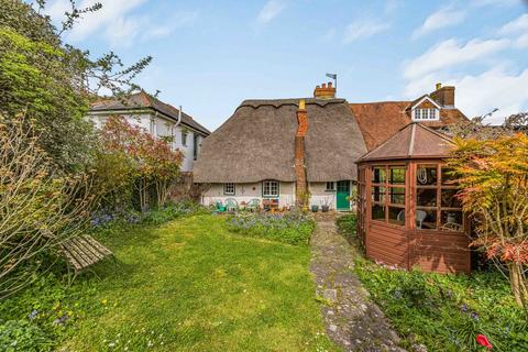2 bedroom cottage for sale, East Street, Westbourne
