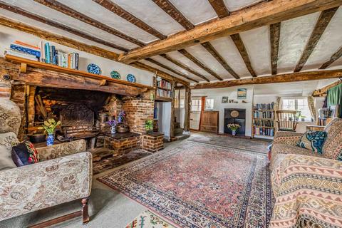 2 bedroom cottage for sale, East Street, Westbourne