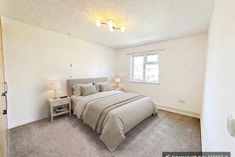 2 bedroom retirement property for sale, Rushers Close, Pershore, WR10
