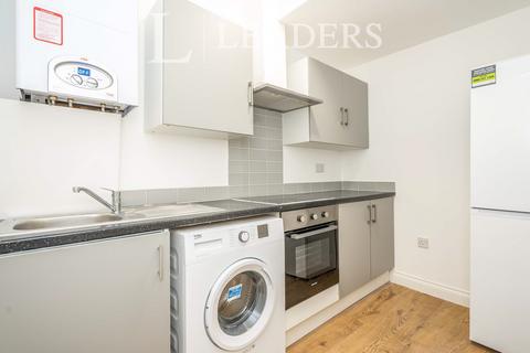 Studio to rent, Above Bar Street, Southampton, Hampshire, SO14