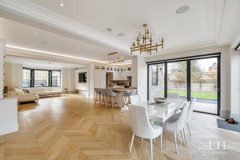 5 bedroom detached house for sale, Freeman Way, Emerson Park