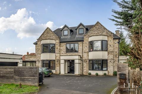 5 bedroom detached house for sale, Freeman Way, Emerson Park