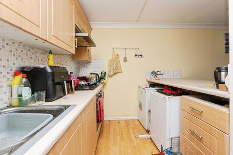 2 bedroom flat for sale, Atlas Close, Fishponds, Bristol, BS5