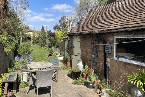 2 bedroom end of terrace house for sale, Laburnum Road, Bedfordshire SG19