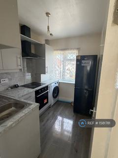 2 bedroom flat to rent, North Hyde Lane, Hounslow, TW5