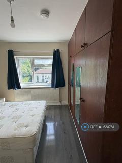 2 bedroom flat to rent, North Hyde Lane, Hounslow, TW5