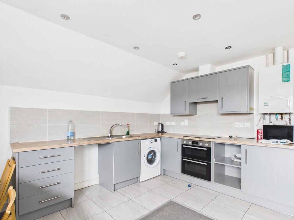 3 bedroom apartment to rent