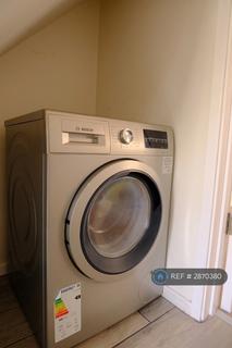 2 bedroom maisonette to rent, Larkin Close, Cambridge, CB4