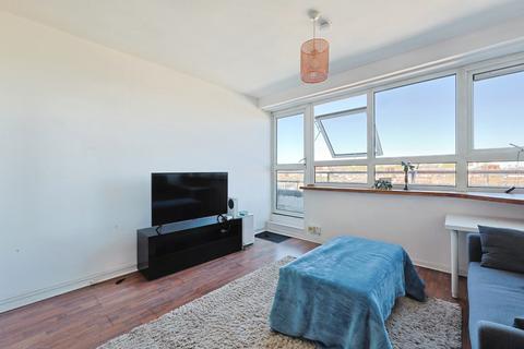 1 bedroom flat for sale, Bullen Street, London, SW11