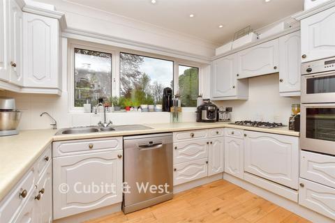 4 bedroom detached house for sale, Waterfield Drive, Warlingham, Surrey