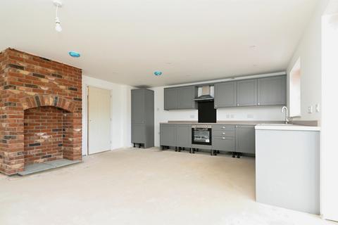 4 bedroom detached house to rent, High Street, Fincham, KING'S LYNN