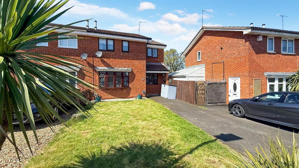3 bedroom semi-detached house for sale