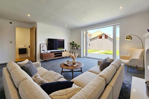 undefined, Park View Drive, Cashes Green, Stroud