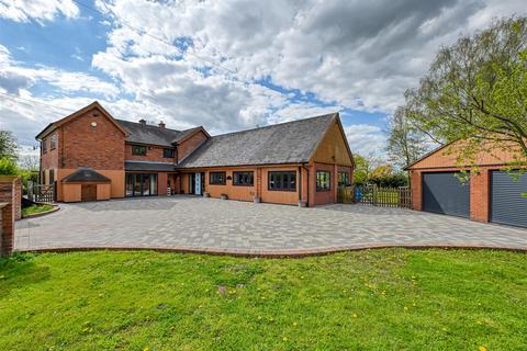 5 bedroom detached house for sale, Lyndale, Blymhill Lawn, Shifnal, TF11 8NB