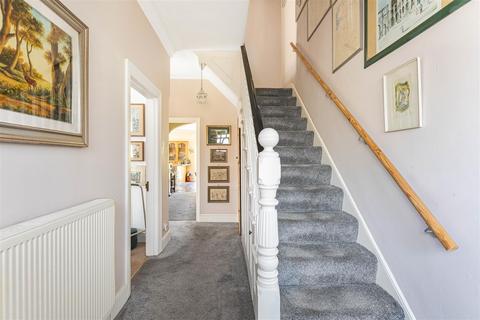 4 bedroom semi-detached house for sale, Kimberley Road, North Chingford