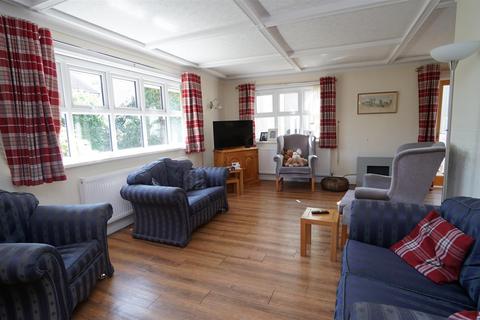 3 bedroom detached bungalow for sale, Robin Close, Eccleshill, Bradford