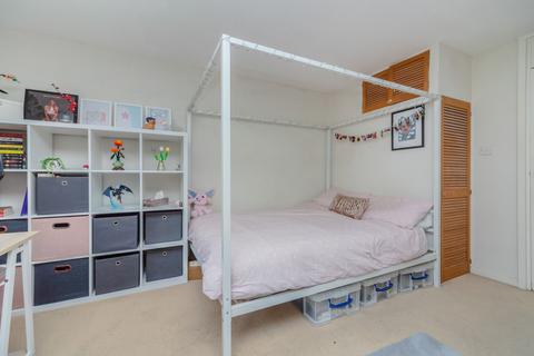Studio for sale, Eleanor Close, Lewes BN7