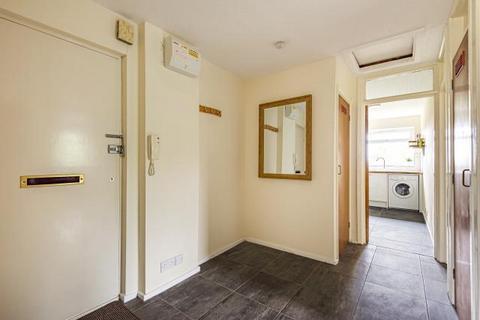 1 bedroom in a flat share to rent, Southcote Road,  Reading,  RG30