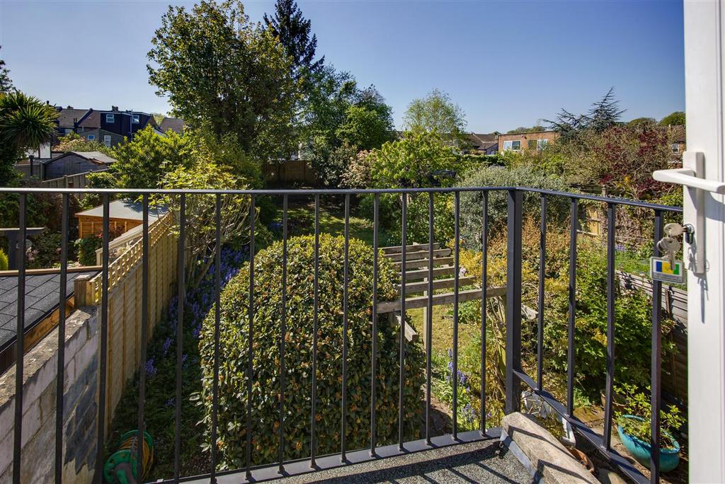 Balcony ( off