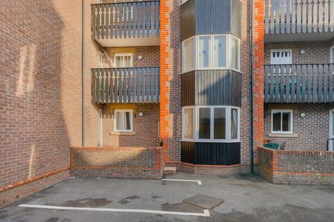 1 bedroom flat for sale, Cliffe High Street, Lewes BN7