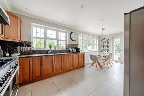 4 bedroom detached house for sale, Homewood Crescent, Chislehurst, Kent, BR7