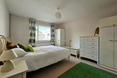 2 bedroom semi-detached bungalow for sale, Hickley Gardens, Brockworth, GL3