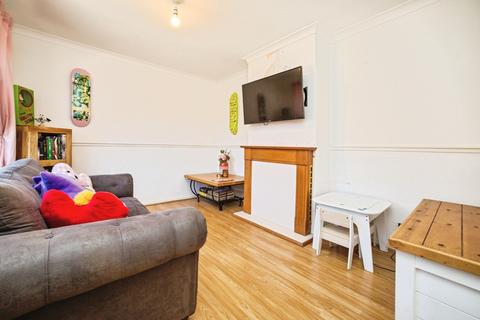 3 bedroom semi-detached house for sale, Whinside Crescent, Thurnscoe, Rotherham