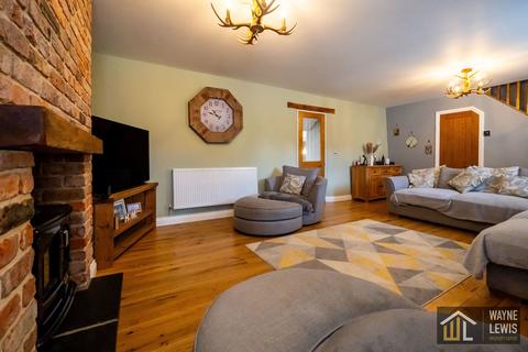5 bedroom detached house for sale, Oakdale, Blackwood, NP12 0JJ