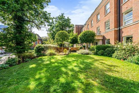 1 bedroom apartment for sale, Peel Court, College Way, Welwyn Garden City, Hertfordshire, AL8 6DG