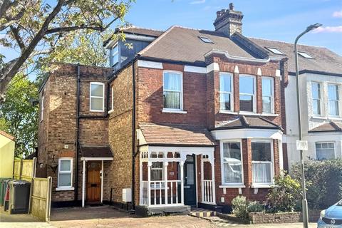 Fitzjohn Avenue, Barnet, EN5
