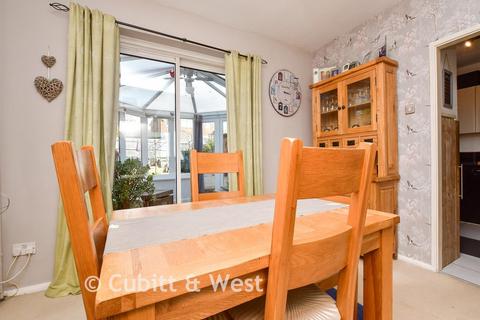 undefined, Hatch Gardens, Tadworth KT20