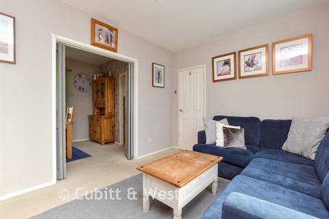 undefined, Hatch Gardens, Tadworth KT20
